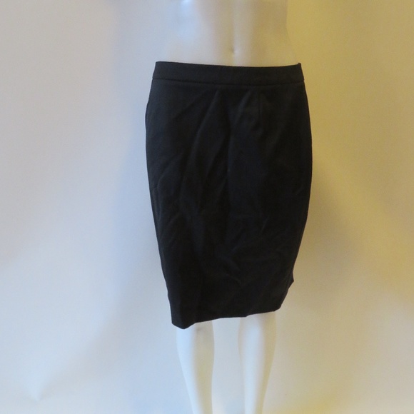 ESCADA BLACK STRAIGHT SKIRT- SIZE 40/ US M * - Picture 1 of 7